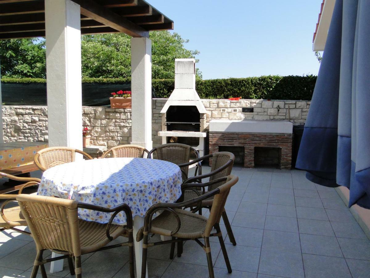 Apartments Villa Maran 우마그 외부 사진