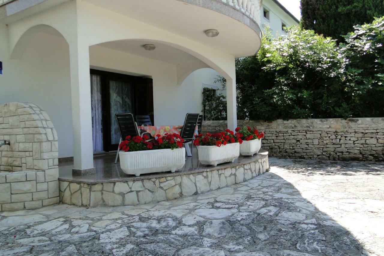 Apartments Villa Maran 우마그 외부 사진