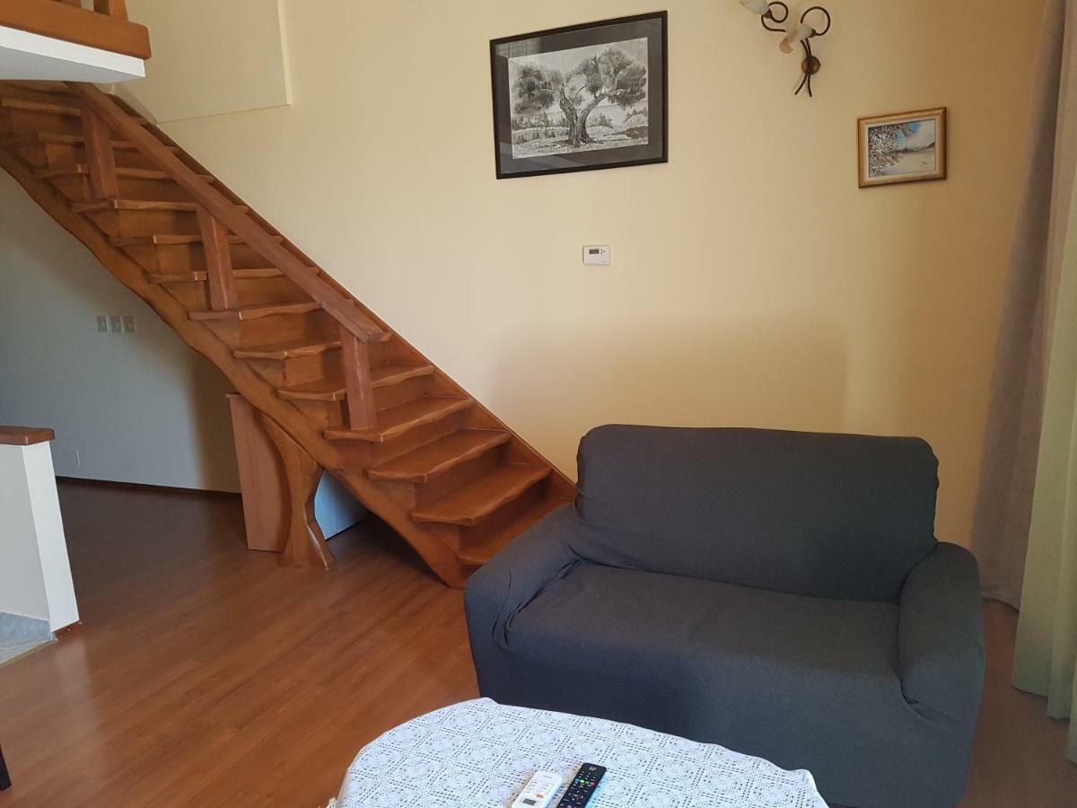 Apartments Villa Maran 우마그 외부 사진