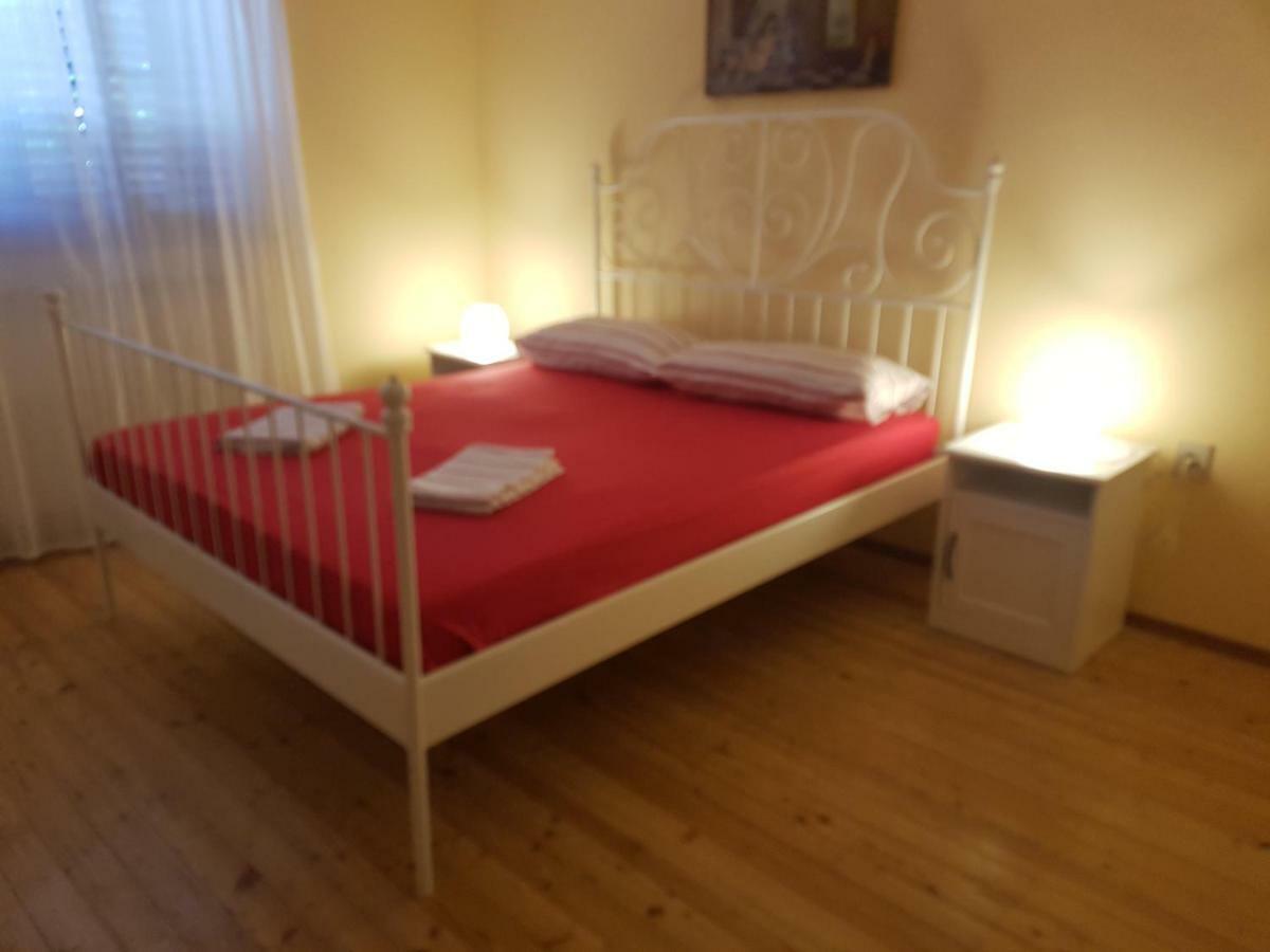 Apartments Villa Maran 우마그 외부 사진